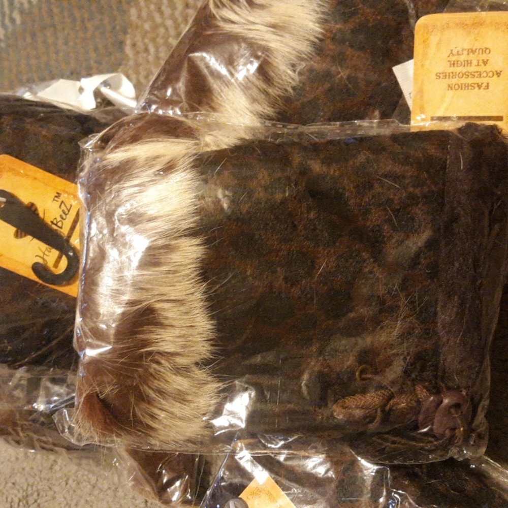 BROWN Leopard Print Fingerless Gloves